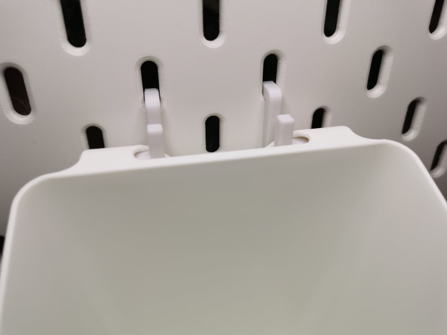 Aufhängung für Ikea Sunnersta Behälter