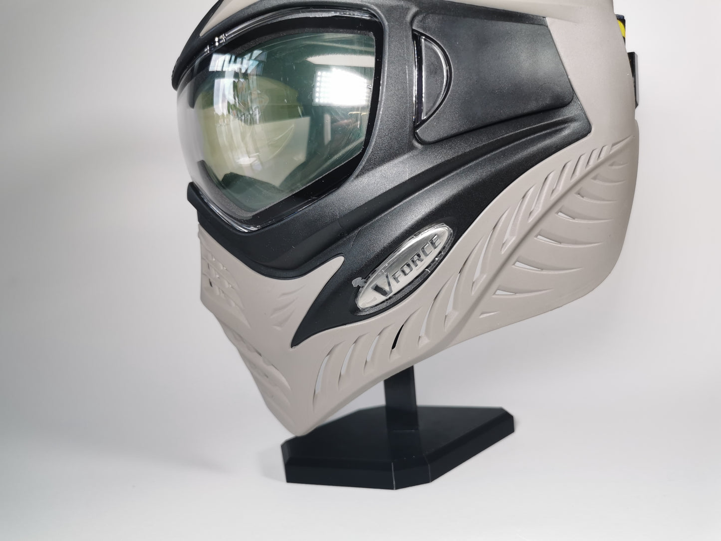 Paintball-Masken-Ständer