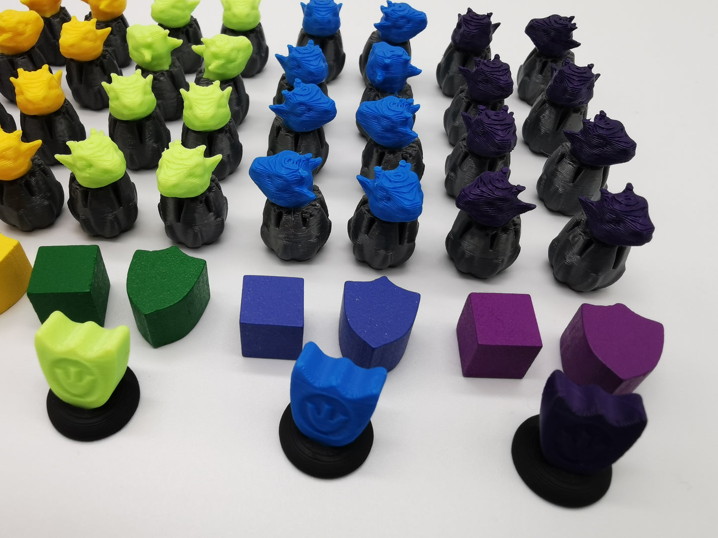 Drachen-Spielsteine, Gildenmarker, Cubes