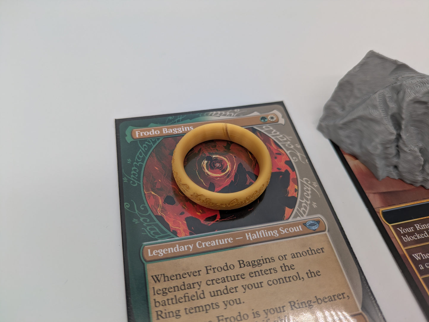 „Der Eine Ring“ - Token auf Stein