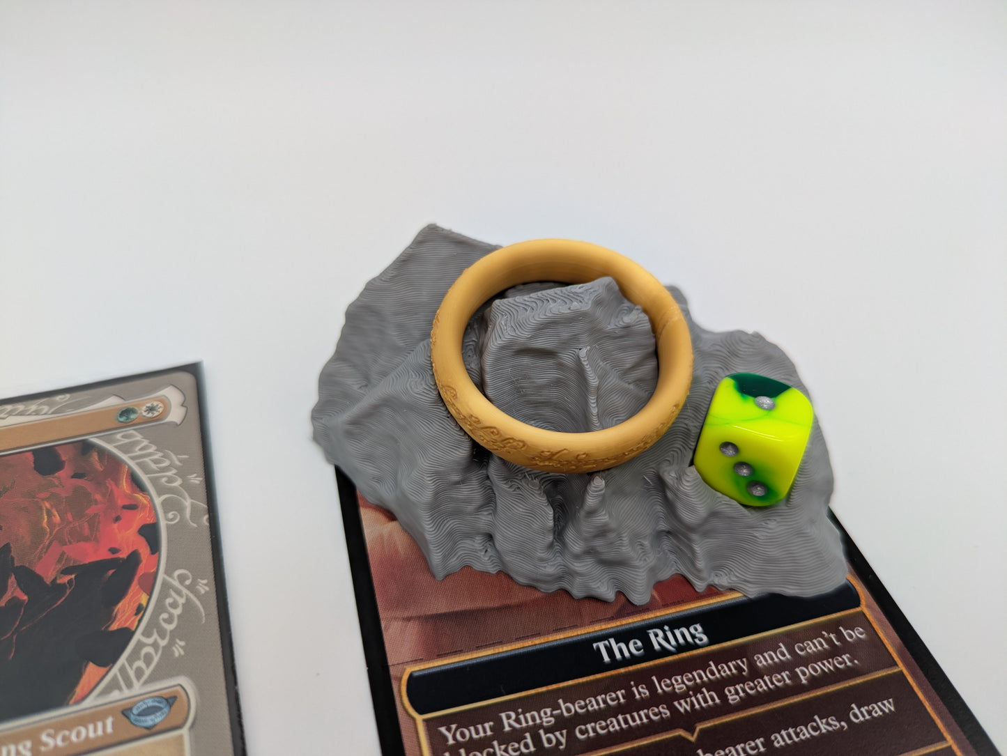 „Der Eine Ring“ - Token auf Stein